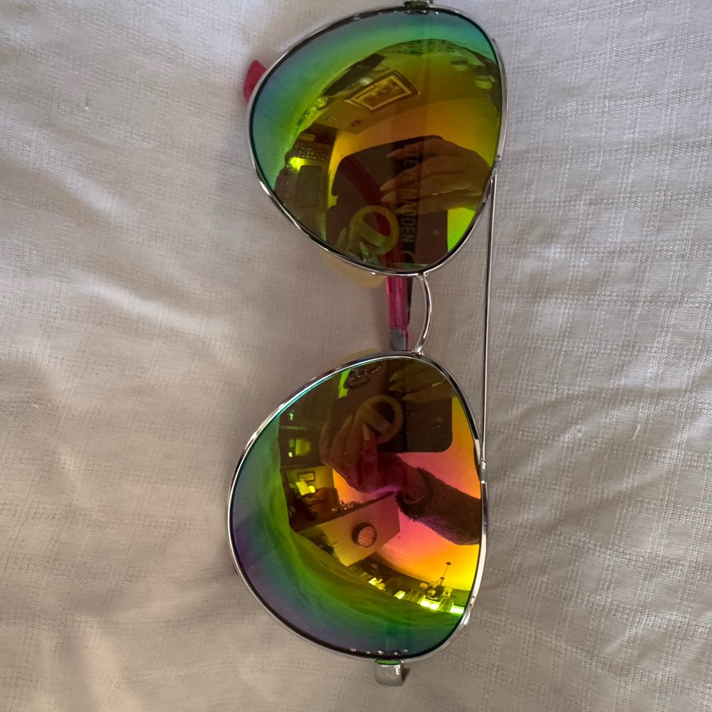 Steve Madden Black Sunglasses